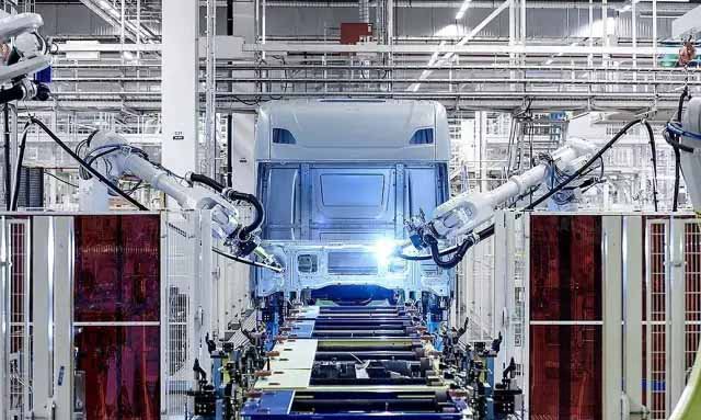 探秘斯堪尼亞未來(lái)駕駛室工廠(chǎng) 中國(guó)重型車(chē)網(wǎng)--傳播卡車(chē)文化 關(guān)注卡車(chē)生活